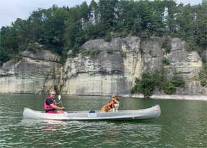 Hiking and canoeing on Lake Gruyère