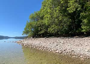 Hiking and canoeing on the Lac de Joux