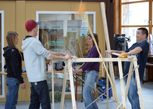 Construction d'une catapulte XXL avec concours de lancement