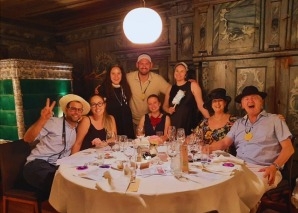 Krimidinner mit Rollenspiel