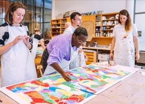 Excursion d'équipe dans le monde de l'art