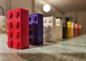 LEGO®-Domino – Kettenreaktion bauen