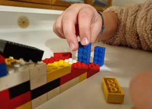 LEGO® Domino – Build a chain reaction