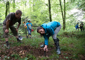 Treasure hunt with metal detector