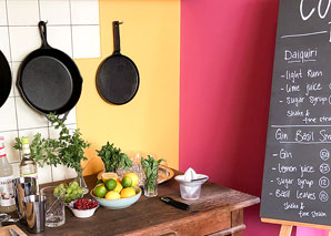 Outdoor-Teamkochen in der Gartenküche