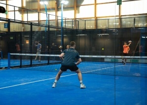 Padel und Action Painting für Teams