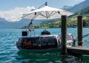 Bateau de fête sur le lac des Quatre-Cantons