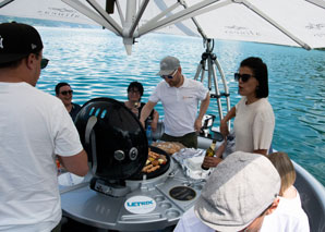 Bateau de fête sur le lac des Quatre-Cantons