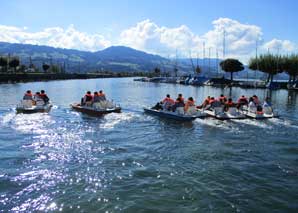 Course de pédalos sur le lac de Zurich