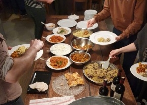 Persian cooking in a team