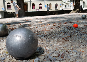 Pétanques dans l'équipe