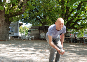 Pétanques dans l'équipe