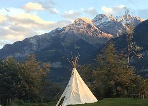 Aventure romantique dans un tipi avec tir à l'arc