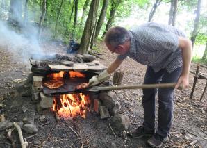 Pizza oven construction and pizza baking