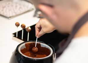 Atelier de lollies ou pralines et de truffes