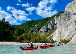 Funyak tour through the Rhine Gorge