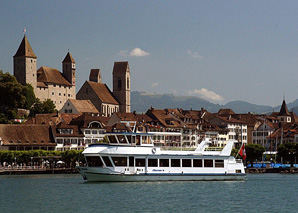 Passenger ship pulling and shipping