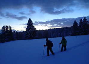 Schneeschuhlaufen im Jura