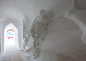 Raquettes à neige et  fondue dans l'igloo près de Davos