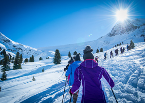 Raquettes à neige et  fondue dans l'igloo près de Davos