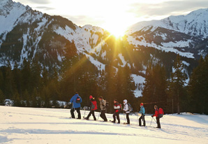 Snow shoes and cosy cabins in Adelboden