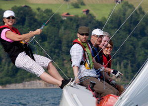 Compétition de voile sur les lacs suisses