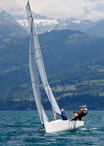 Compétition de voile sur les lacs suisses