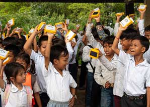 Solarlampe bauen für Kinder der Welt