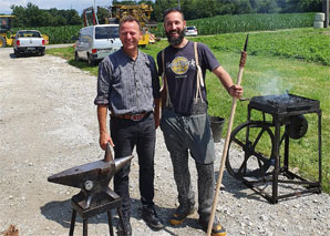 Spear forging - blacksmithing with wood