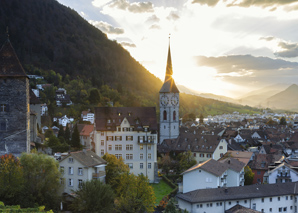 City tour of Chur with a local menu