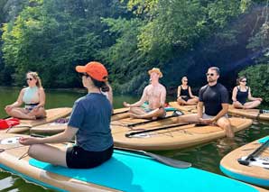 SUP-Yoga – Yoga auf dem Schiffenensee