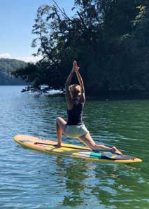 SUP-Yoga – Yoga auf dem Schiffenensee