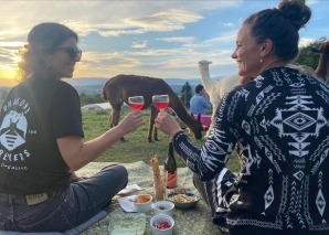Team-Erlebnisse mit Alpakas – Yoga, malen und essen