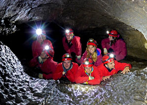 Développement de l'esprit d'équipe dans les grottes