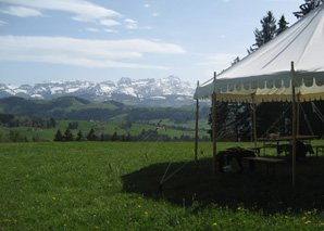 Jeux et Barbecue sous la Tente Nature