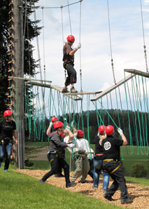 X-Trail - Teamübungen in luftiger Höhe