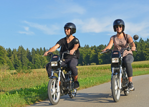 Cyclomoteur tour emmental avec barbecue