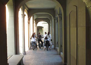 Visite guidée de la ville de Berne avec une trottinette