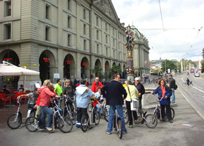 Visite guidée de la ville de Berne avec une trottinette