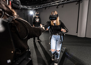 Virtual-Reality-Spielerlebnis für Teams
