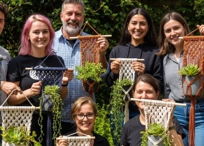 DIY workshop: macramé hanging baskets