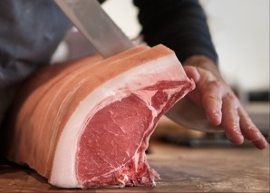 Wurstkurs in der Berner Bio-Metzgerei