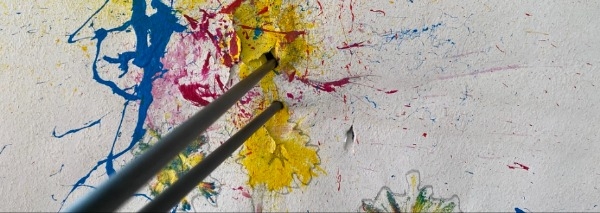 Actionpainting mit Pfeil und Bogen
