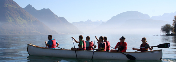 Paddling in a team