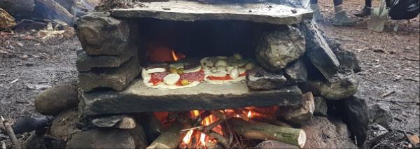 Pizzaofen bauen und Pizza backen