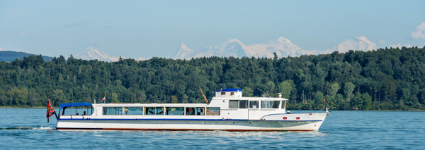 Tour en bateau sur le lac de Bienne avec événements