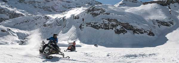 Drive an e-snowmobile
