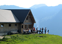 Spend the night in a cabin in Toggenburg
