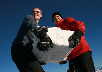 Igloo building in a team