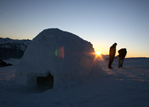 Fascinating igloo building